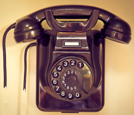 téléphone avec fil coupé