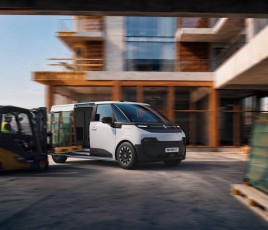  Palette-Renault-Trafic-Van-E-Tech-electric.jpg 