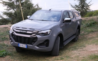 ouyv isuzu