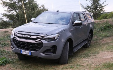 ouyv isuzu